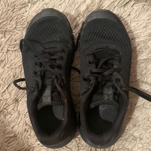 Under Armour Sneakers